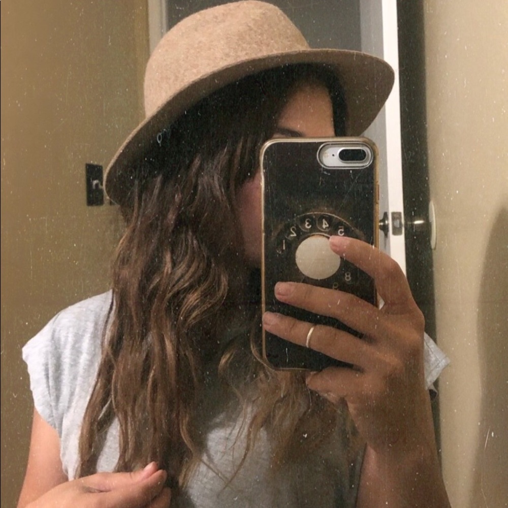 Hat - Picture 8 of 8